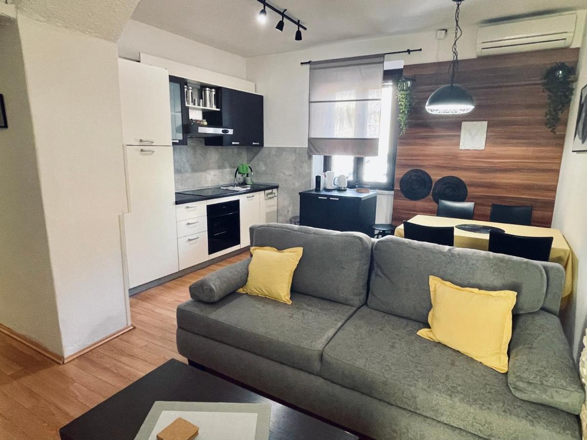Apartman Three Queens Fiume Esterno foto