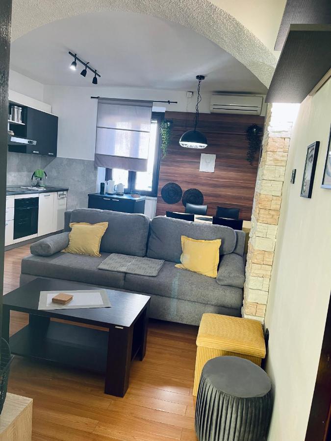 Apartman Three Queens Fiume Esterno foto